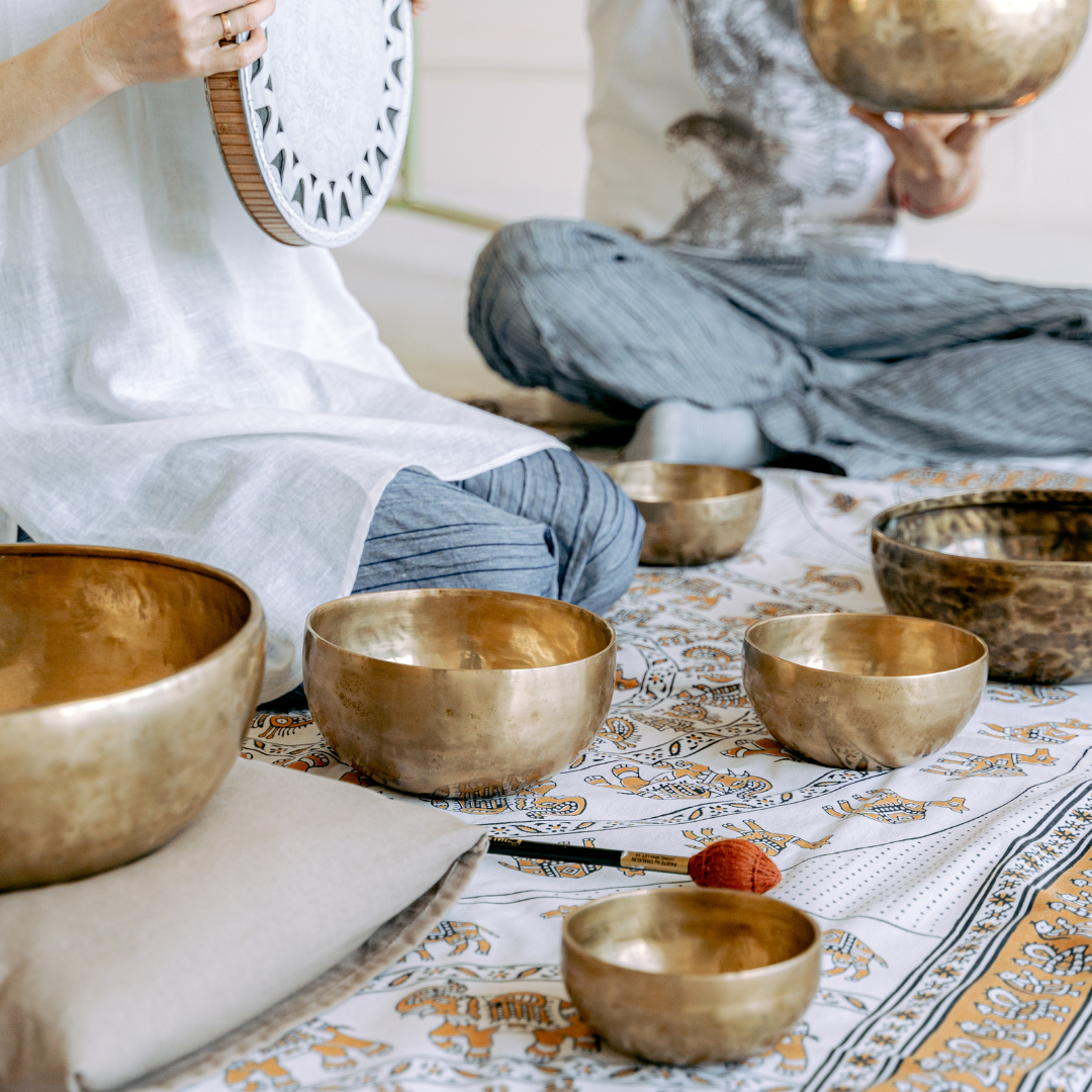 Does The Size of a Singing Bowl Matter? 9 Different Types of Tibetan Singing Bowls!