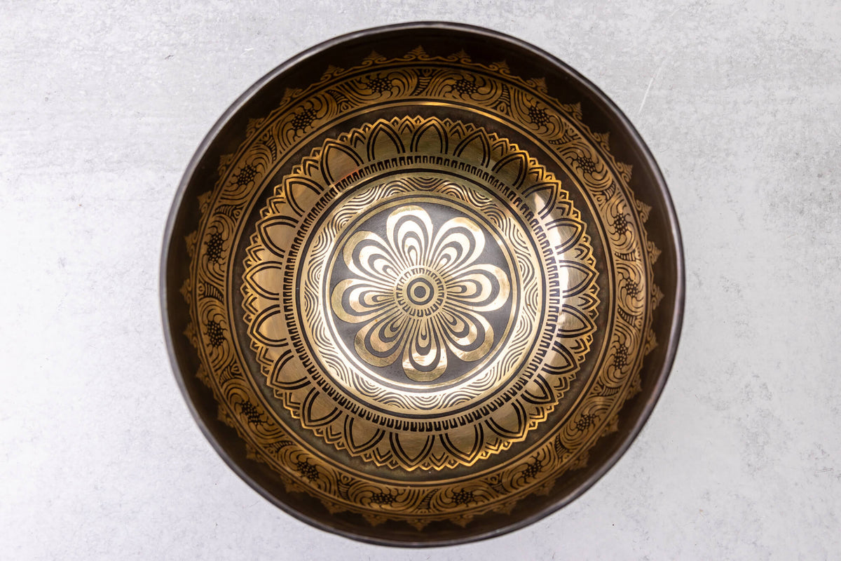 9' D Tone 3rd Octave Bronze 0806