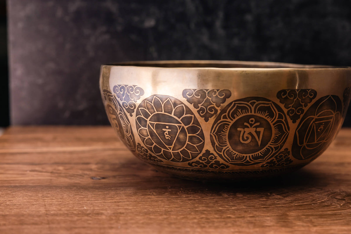 9.5" C Tone 3rd Octave Bronze 0947