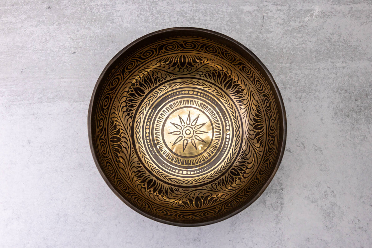 8.5' E Tone 3rd Octave Bronze 0963