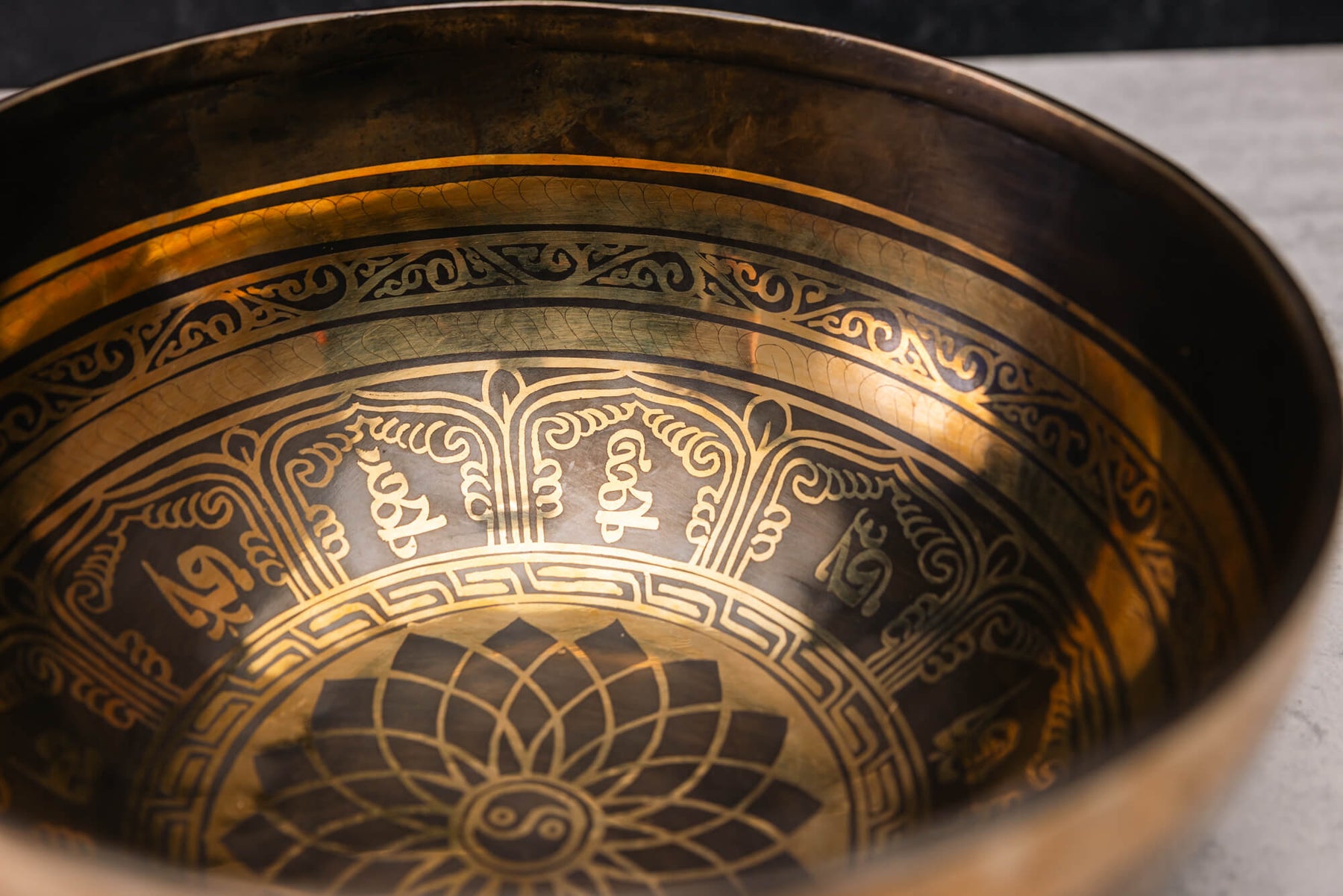 9.25' D Tone 3rd Octave Bronze 0998