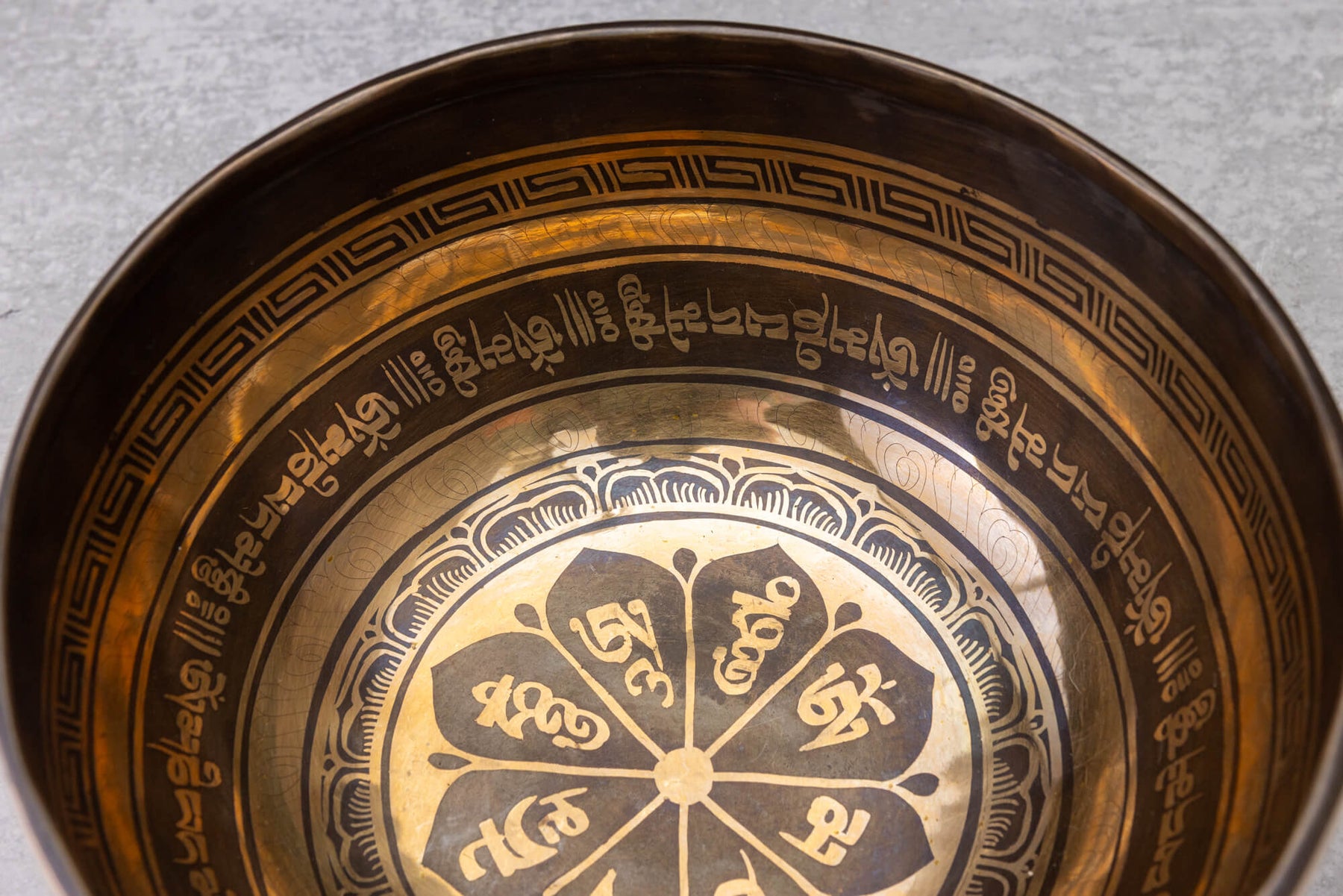 8.5' F Tone 3rd Octave Bronze 1006