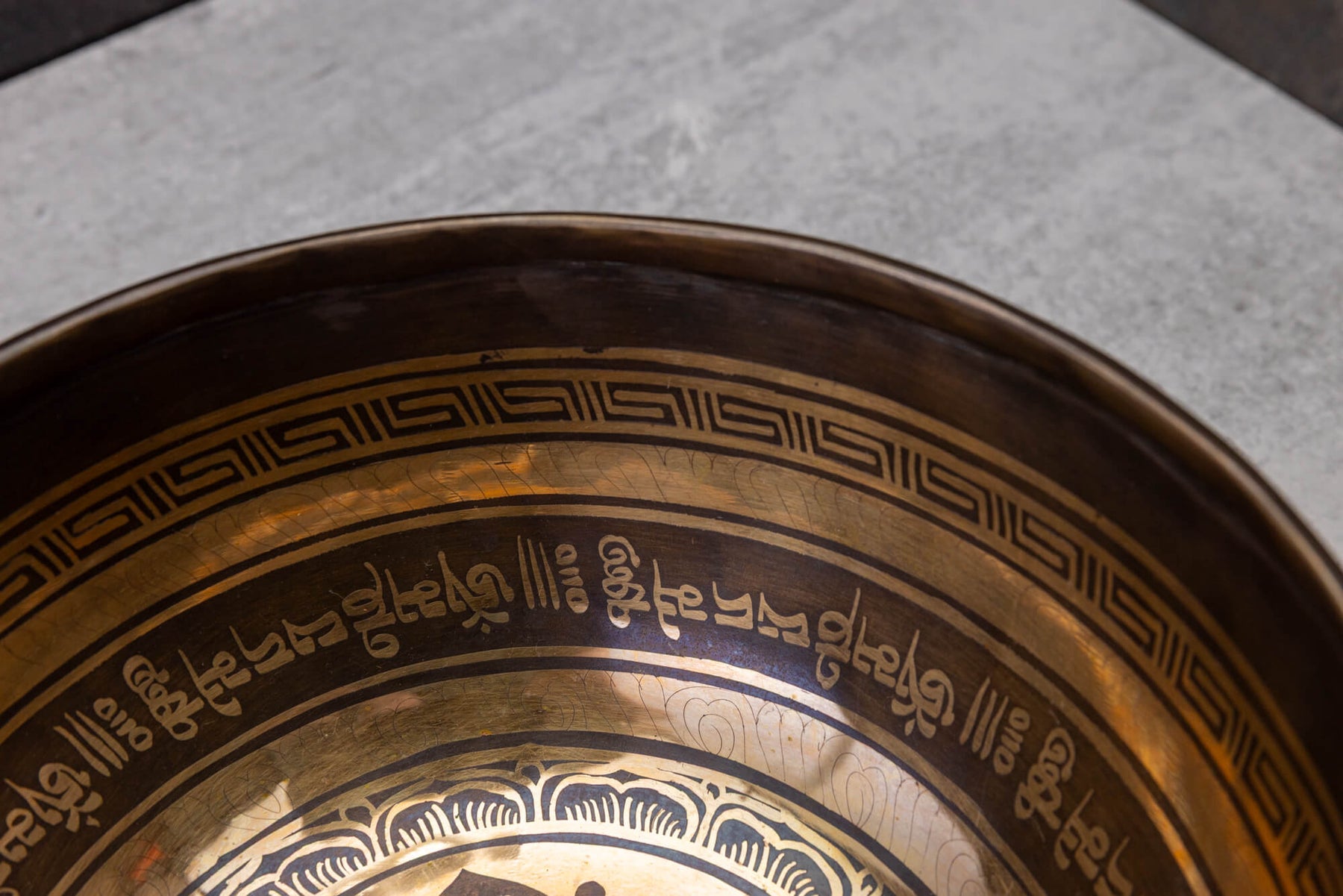 8.5' F Tone 3rd Octave Bronze 1006