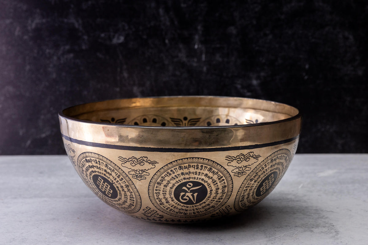 9.25' D Tone 3rd Octave Bronze 0909