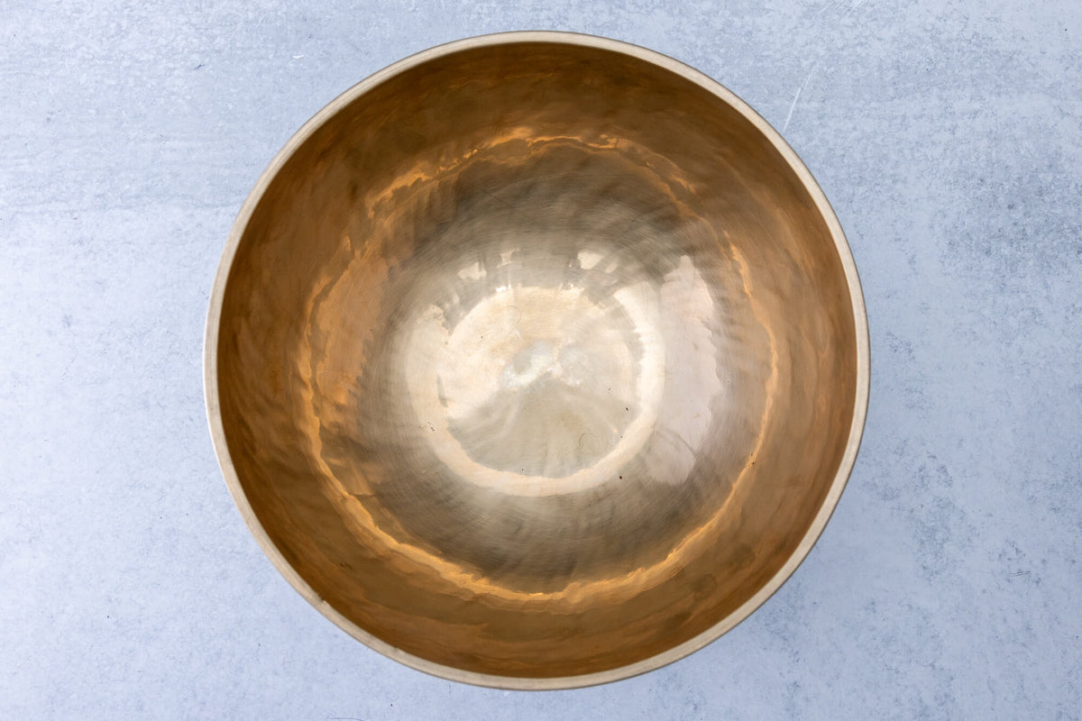 9' D Tone 3rd Octave Bronze 0868
