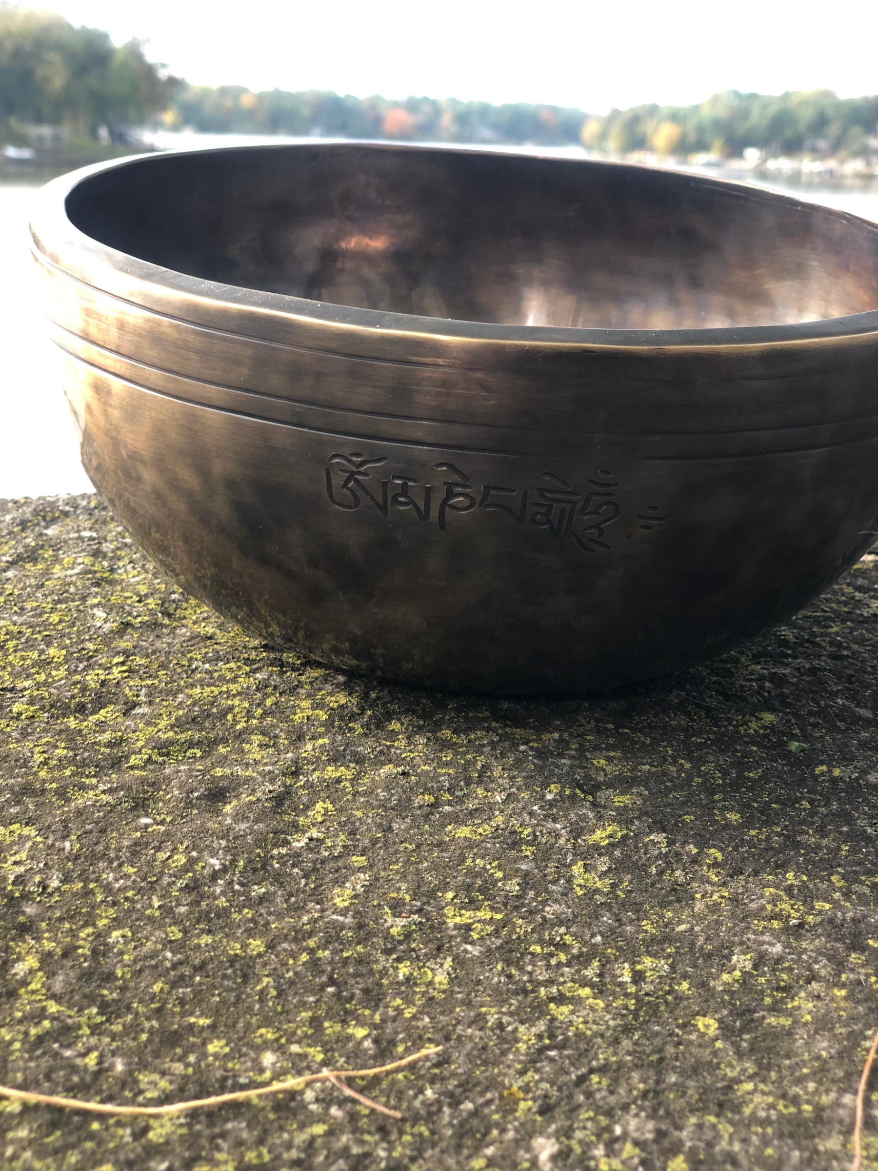 9" B Note 3rd Octave Bronze 0048