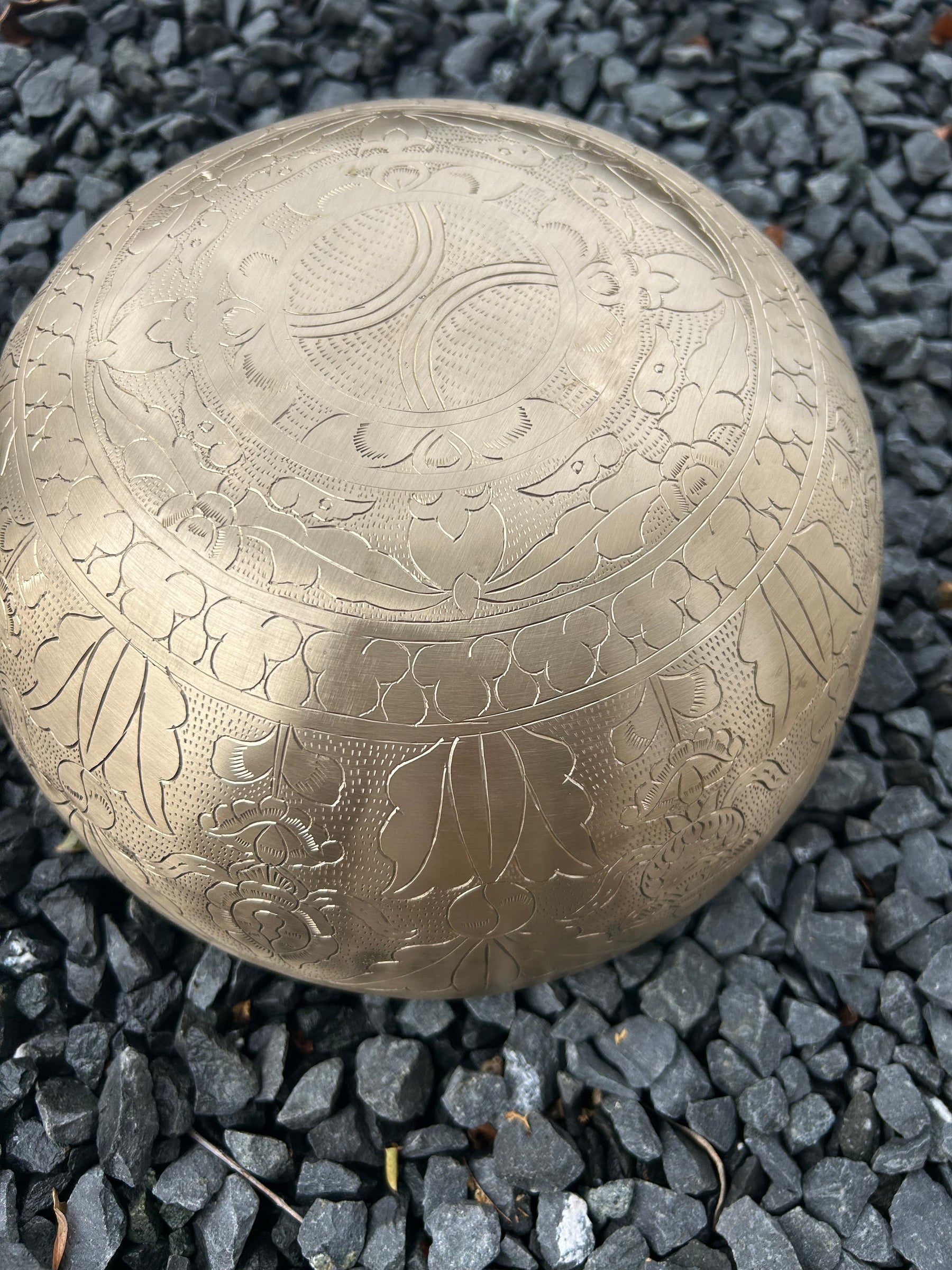 The Golden Leaf Bowl: 10.5 inch | 3rd Octave Subtle Etchings