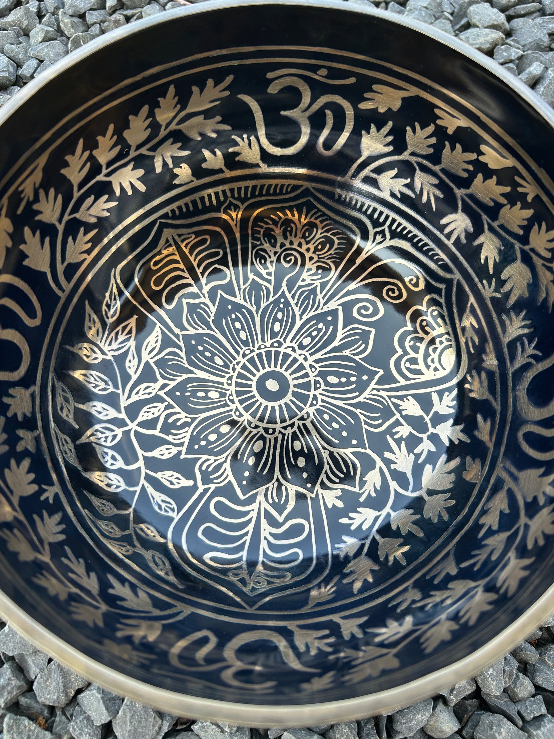 The Soulflower Bowl: 8.75 inch | Etched Bowl
