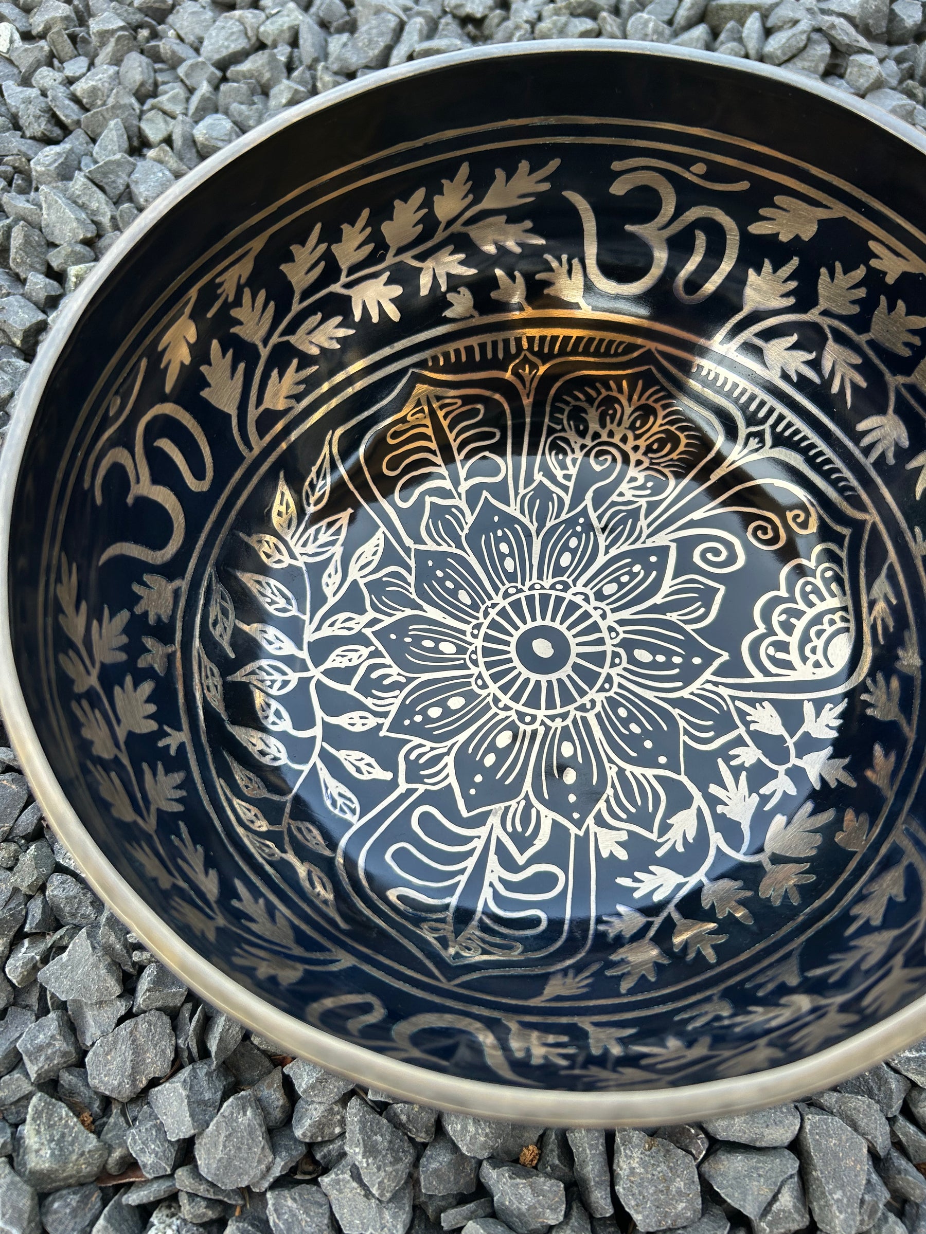 The Soulflower Bowl: 8.75 inch | Etched Bowl