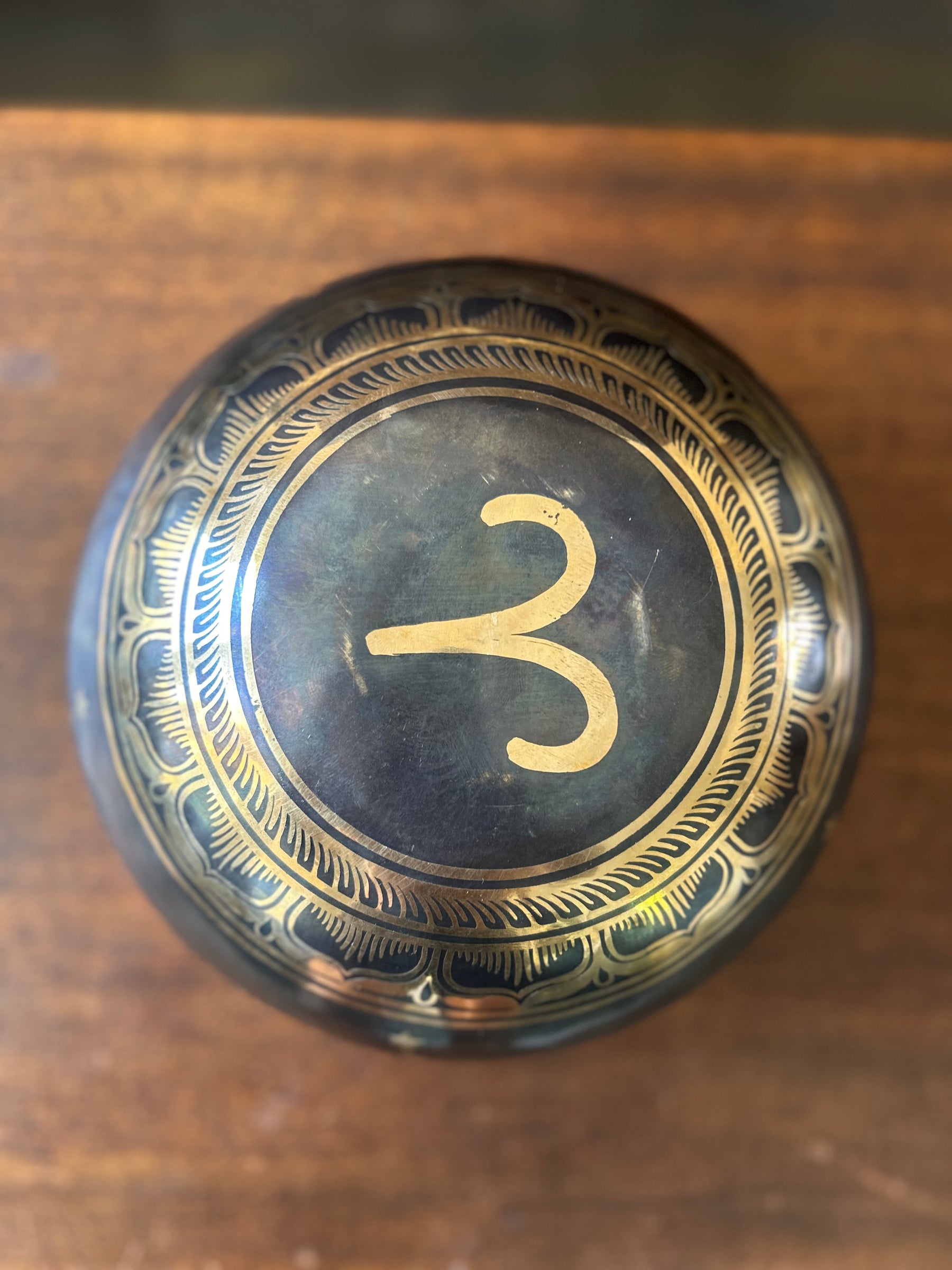 The Aries Singing Bowl: 9 inch Large | Handmade In Nepal