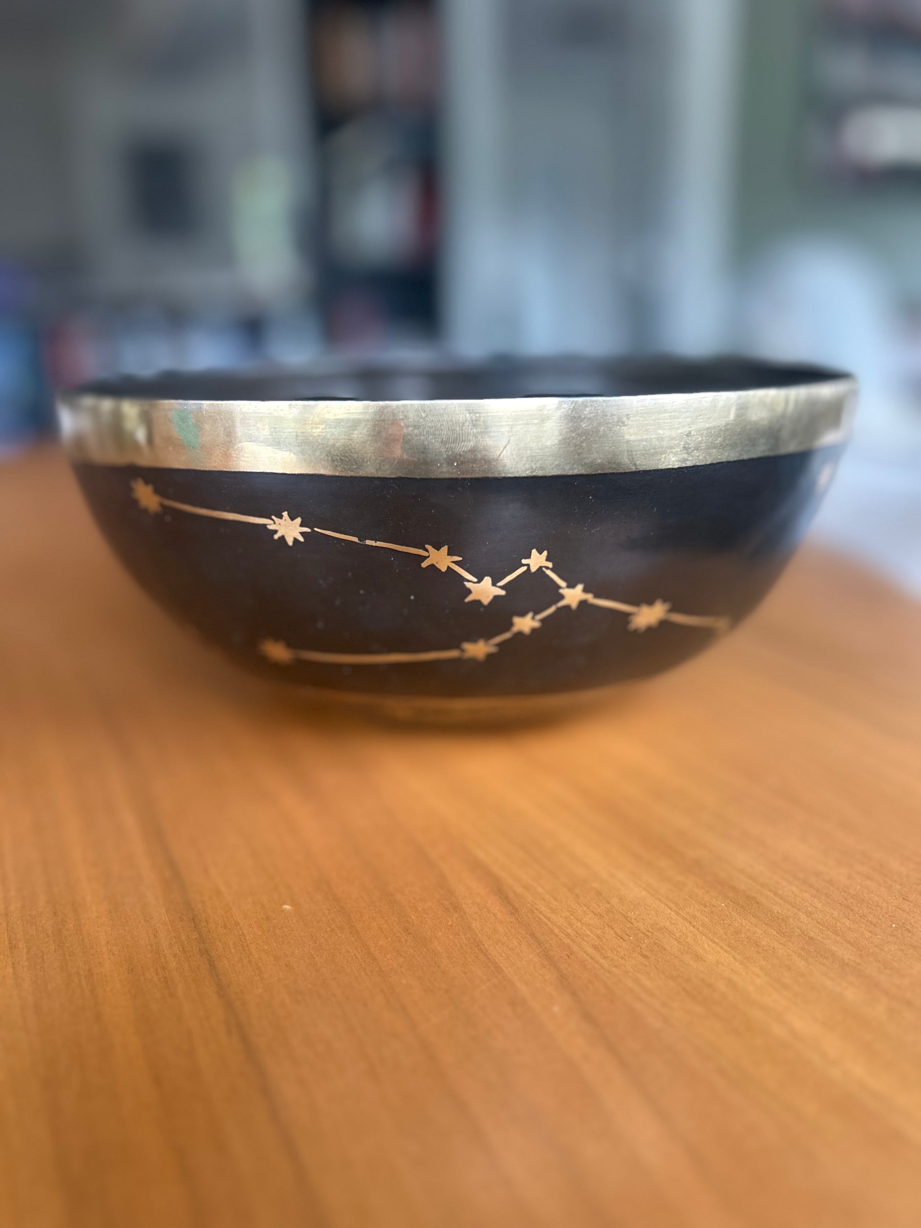 The Taurus Singing Bowl - 9 inch Large | Handmade In Nepal