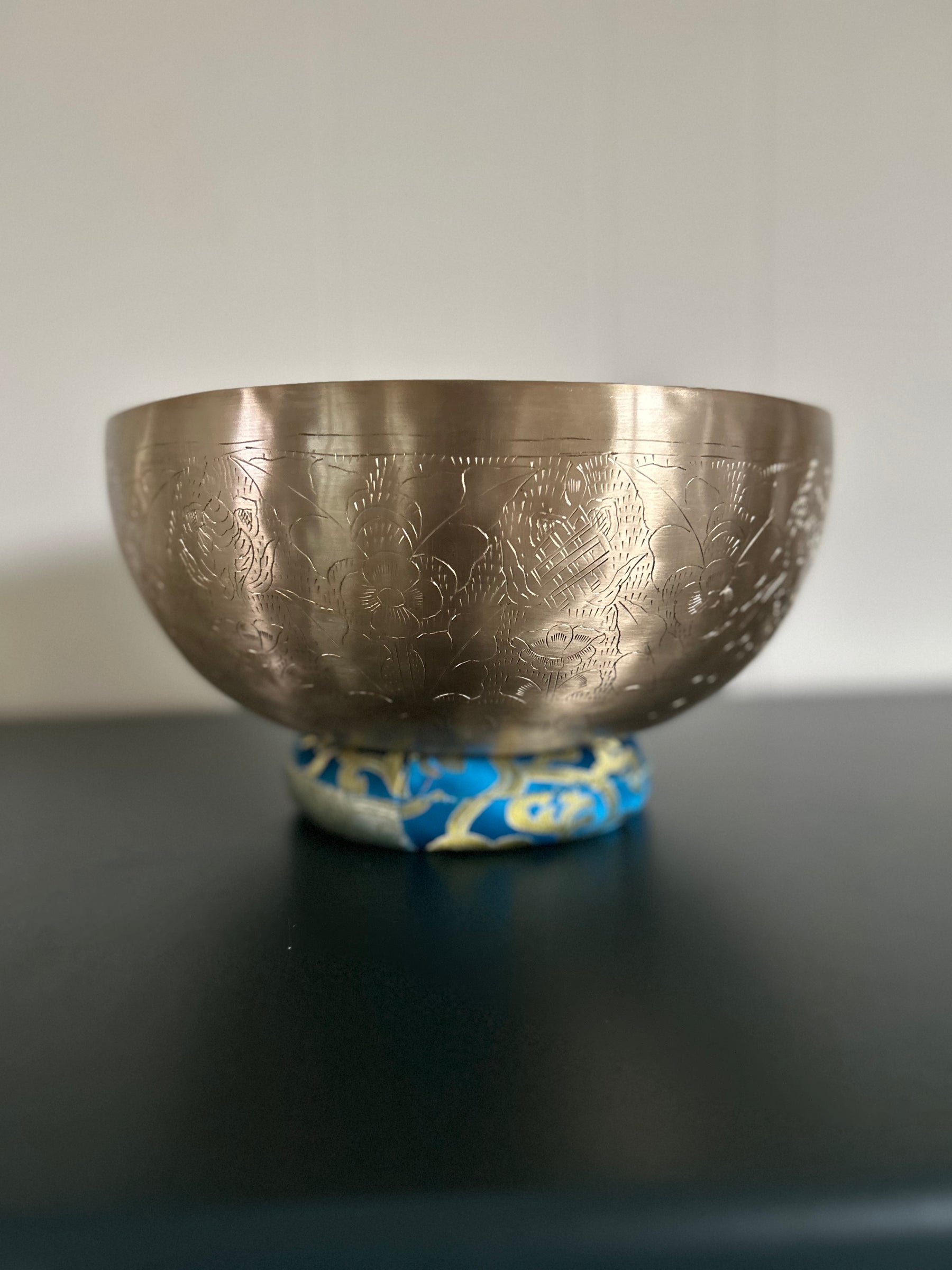The Golden Leaf Bowl: 10.5 inch | 3rd Octave Subtle Etchings