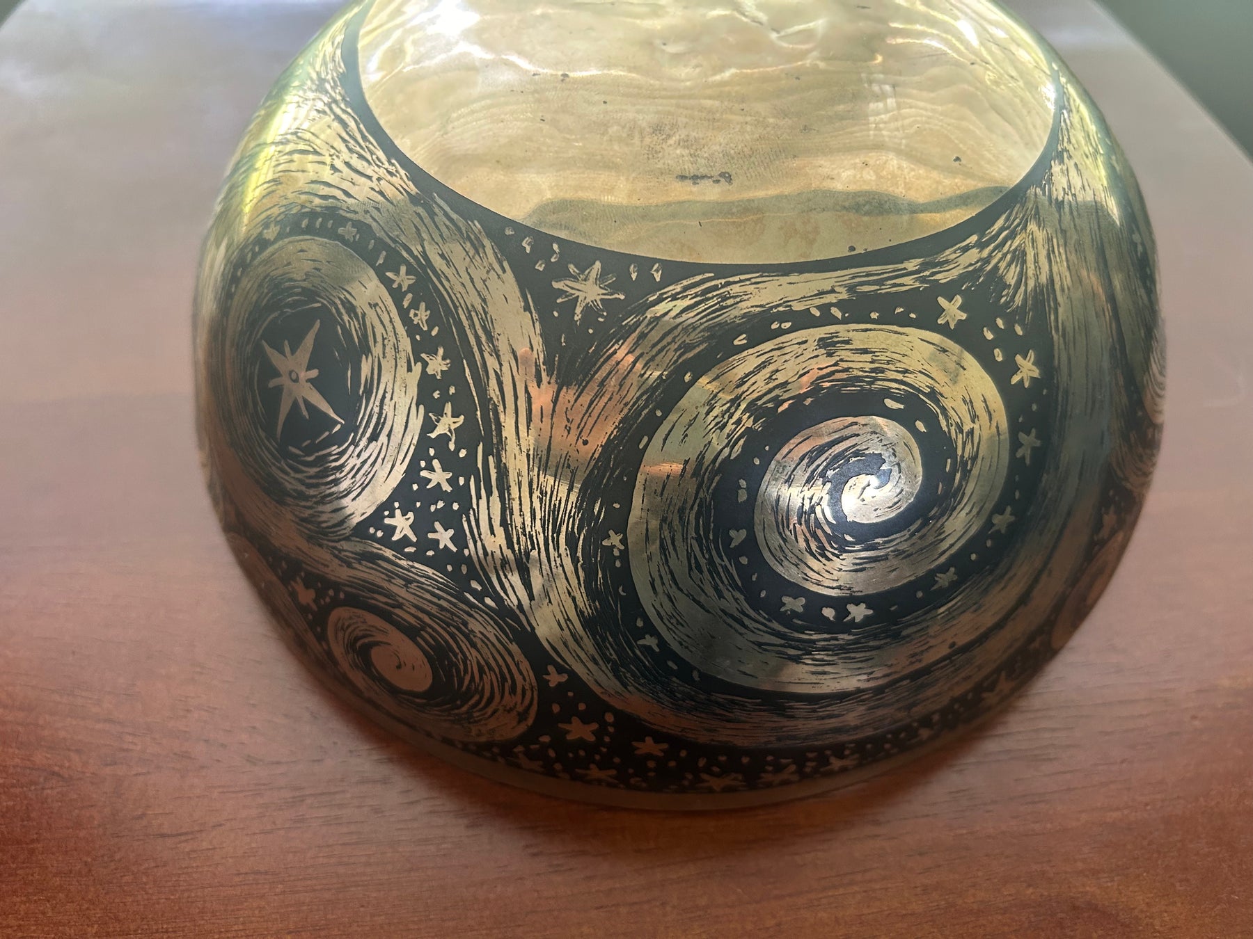 The Stillpoint Singing Bowl: 9 Inch Bell Bronze Singing Bowl