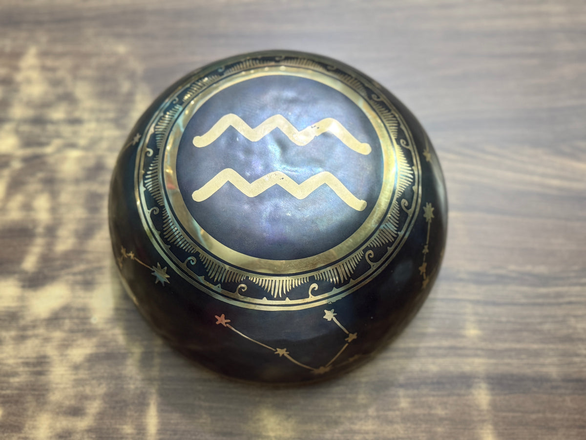 The Aquarius Singing Bowl - 9 inch Large | Handmade In Nepal