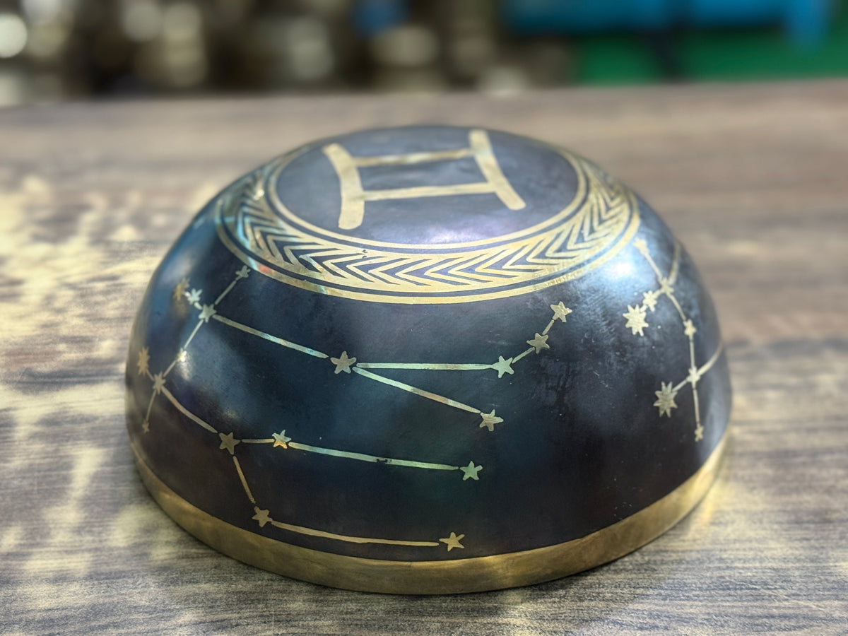 The Gemni Singing Bowl - 9 inch Large | Handmade In Nepal