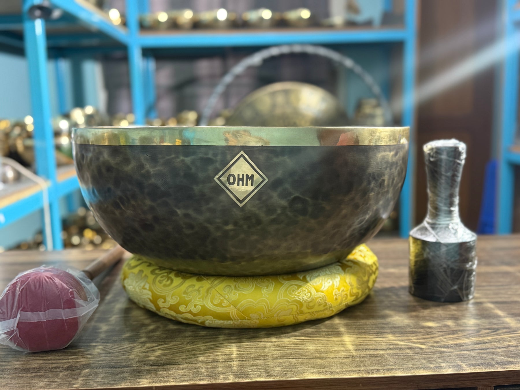 20 Inch Makers Mark Foot Bowl: Stand Inside Your Singing Bowl