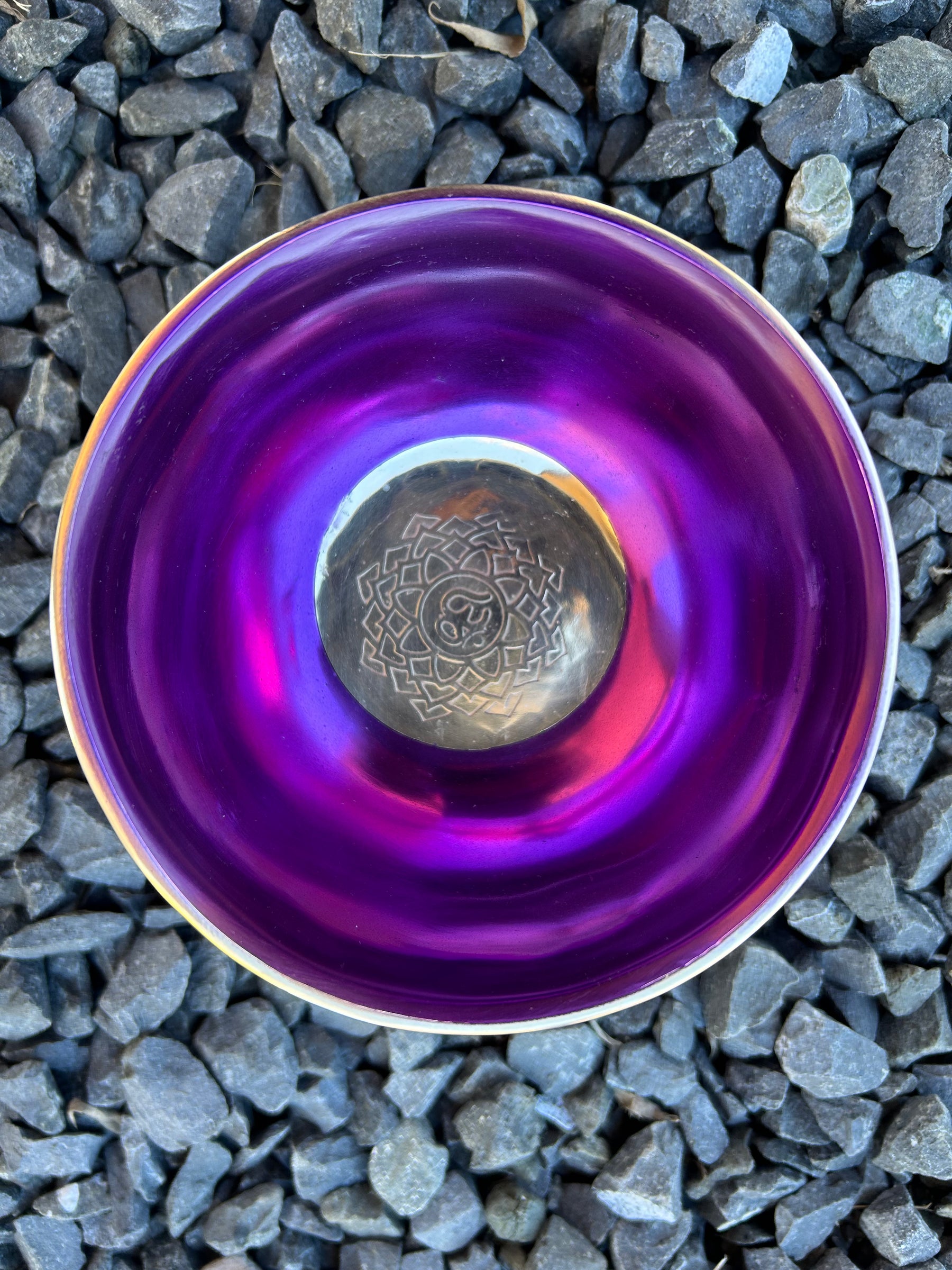 4.65 Inch 4th Octave B-Note Crown Chakra Bowl