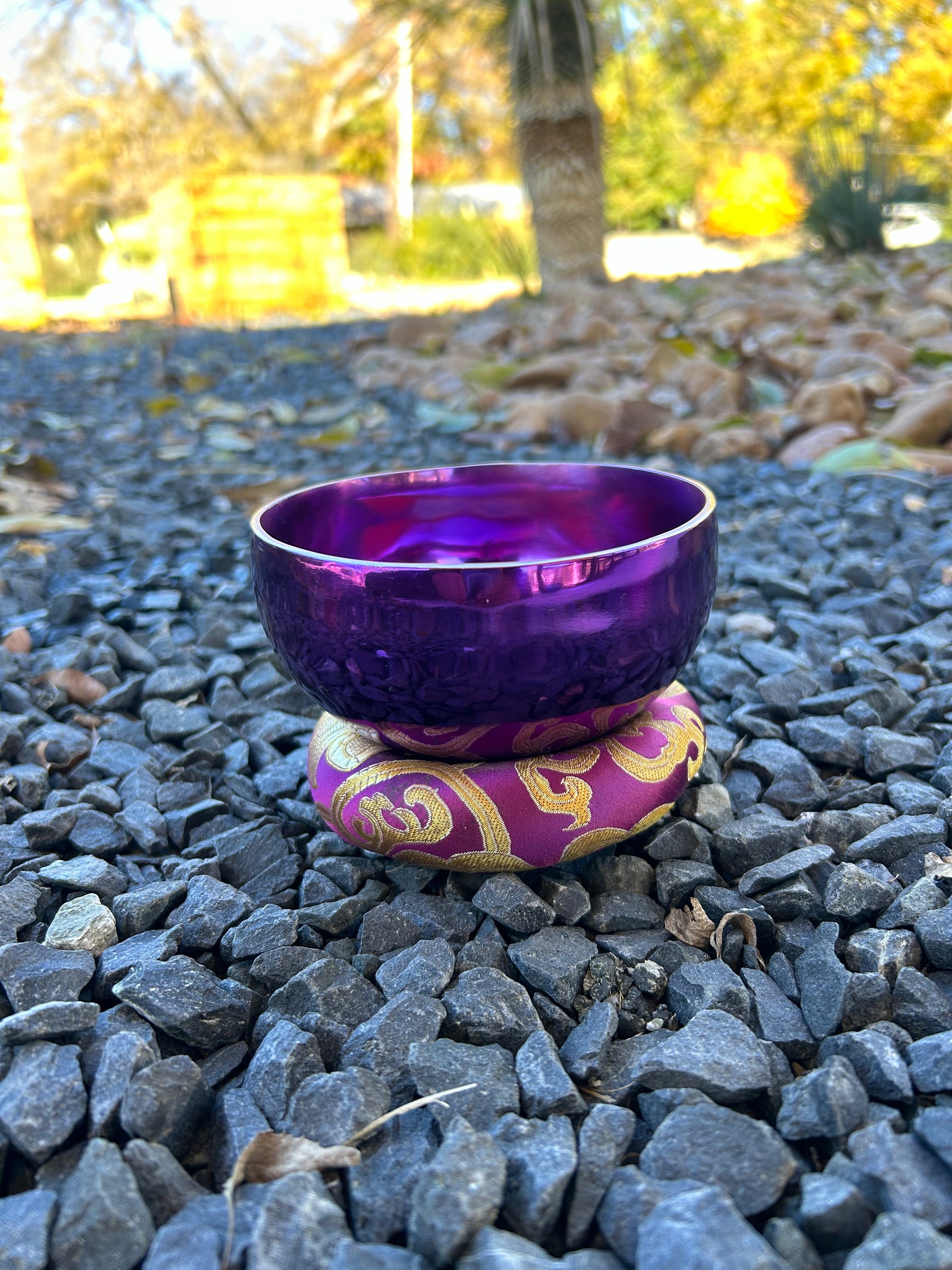 4.65 Inch 4th Octave B-Note Crown Chakra Bowl