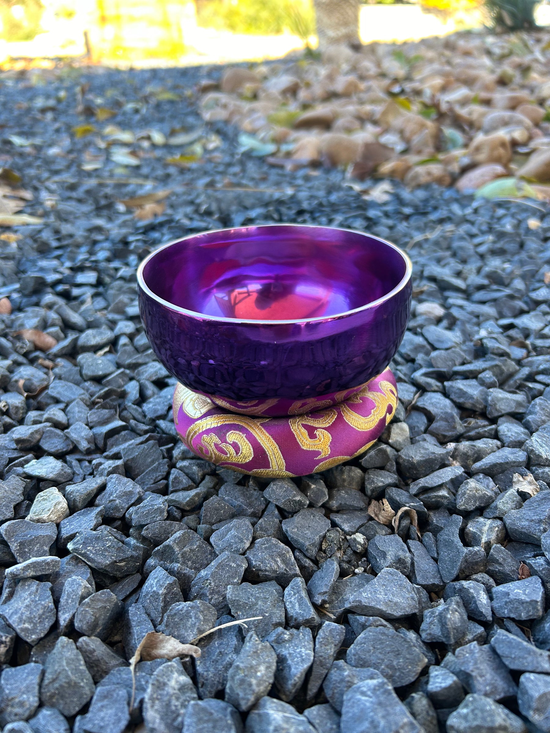 4.65 Inch 4th Octave B-Note Crown Chakra Bowl