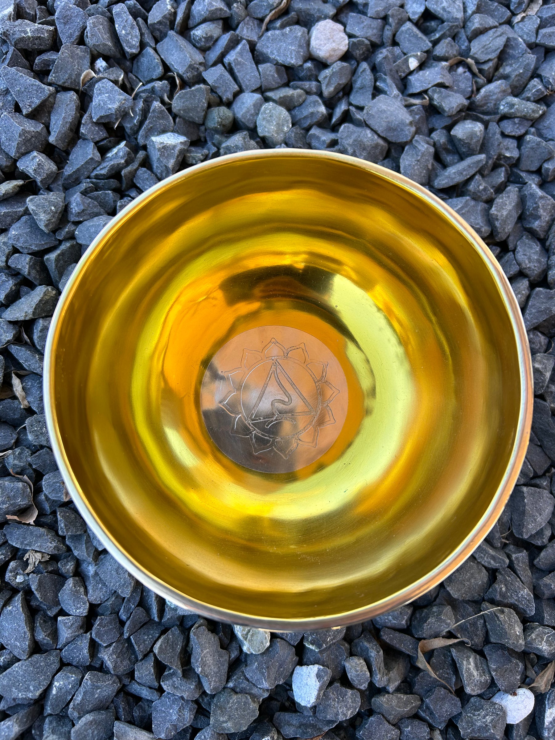 5.75 Inch 4th Octave E-Note Solar Plexus Chakra Bowl