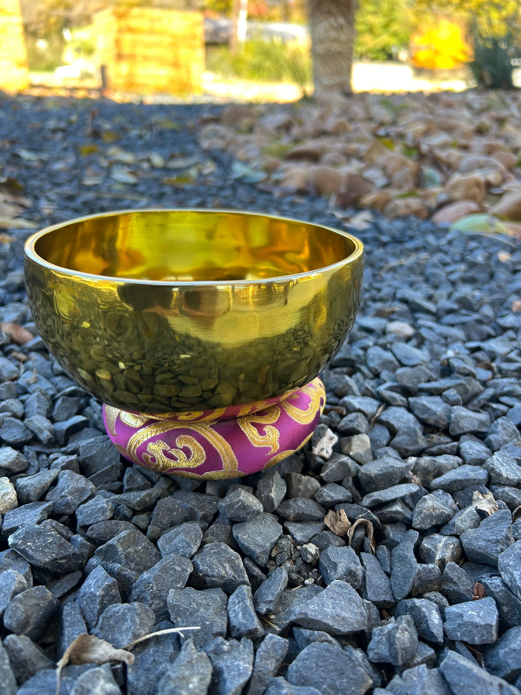 5.75 Inch 4th Octave E-Note Solar Plexus Chakra Bowl