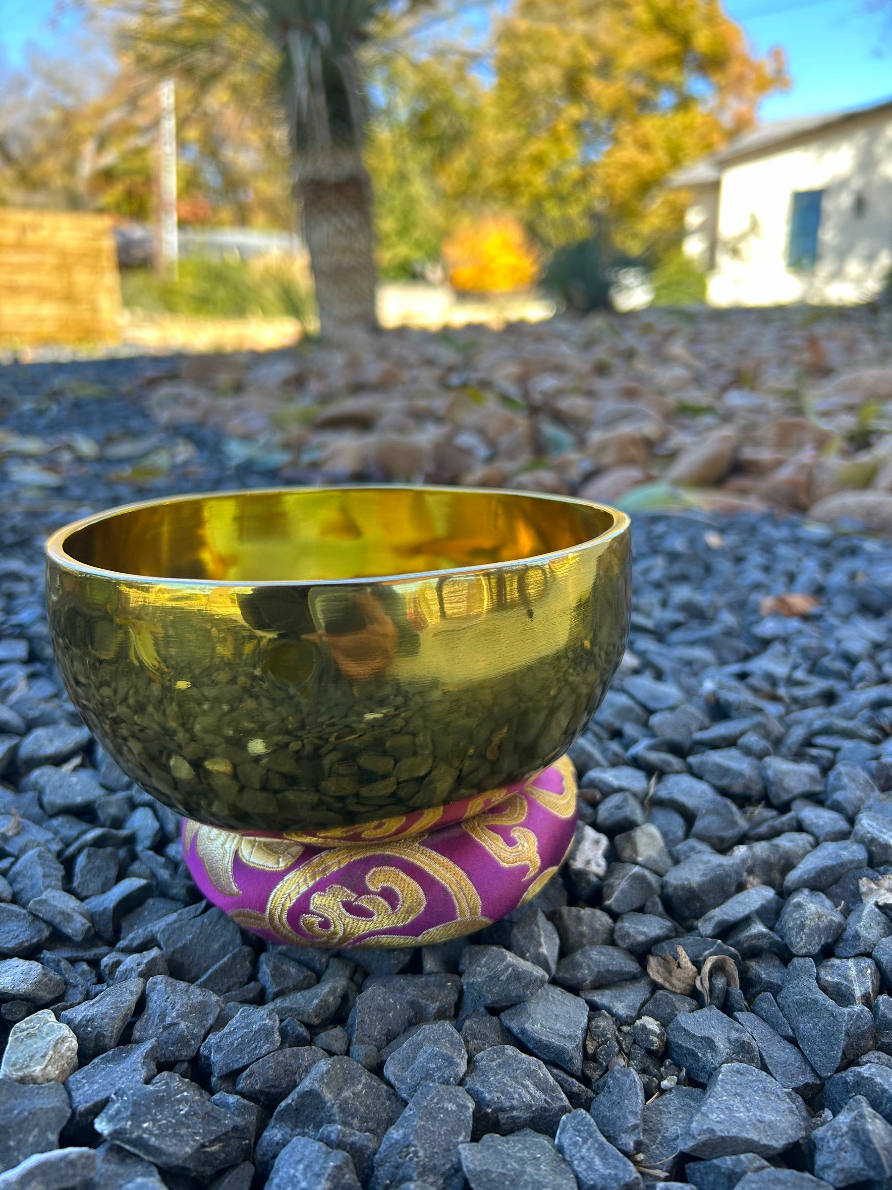 5.75 Inch 4th Octave E-Note Solar Plexus Chakra Bowl