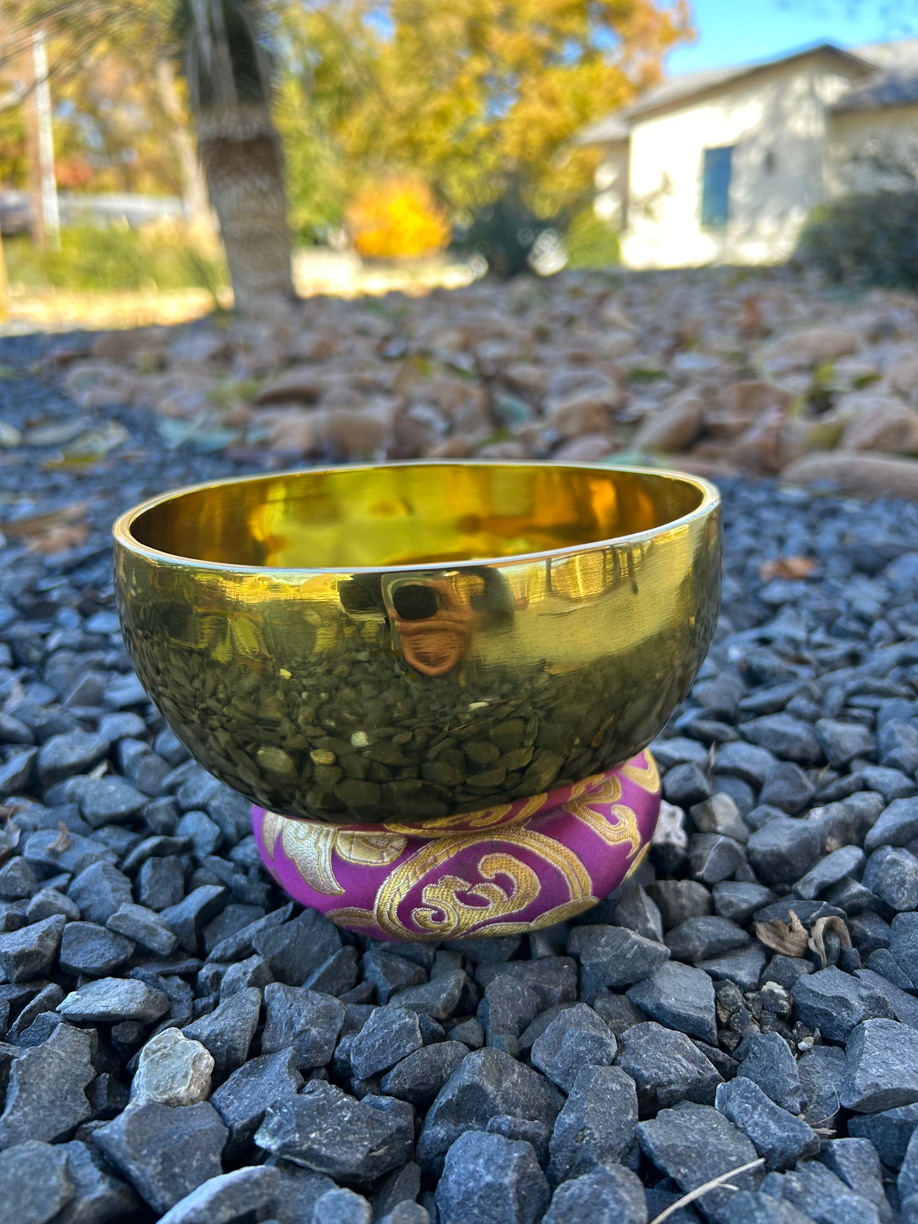 5.75 Inch 4th Octave E-Note Solar Plexus Chakra Bowl