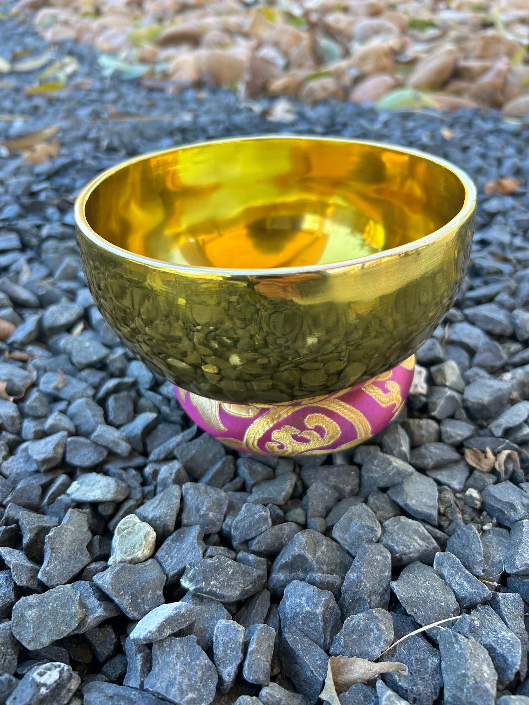 5.75 Inch 4th Octave E-Note Solar Plexus Chakra Bowl