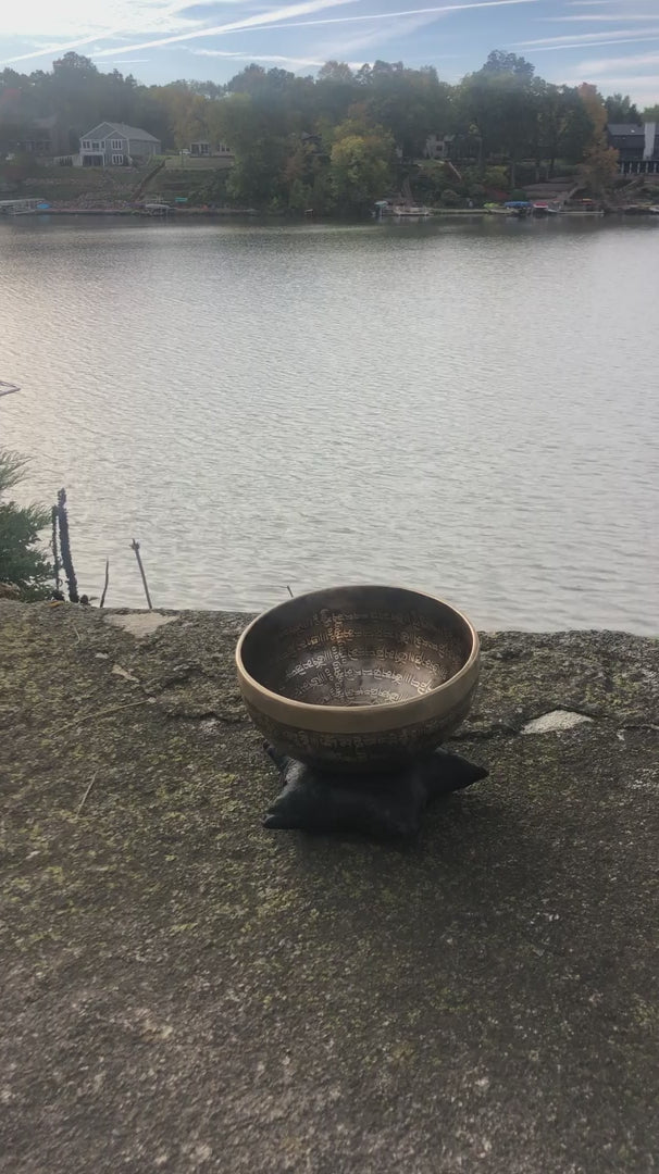 The Foundations Of Sound Starter Set: 2 Bronze Singing Bowls And How To Play Course