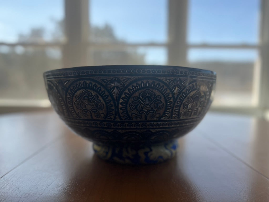 The 15.5 Inch Deep Engraved Midnight Lotus Singing Bowl I Handmade Large Format Bell Bronze