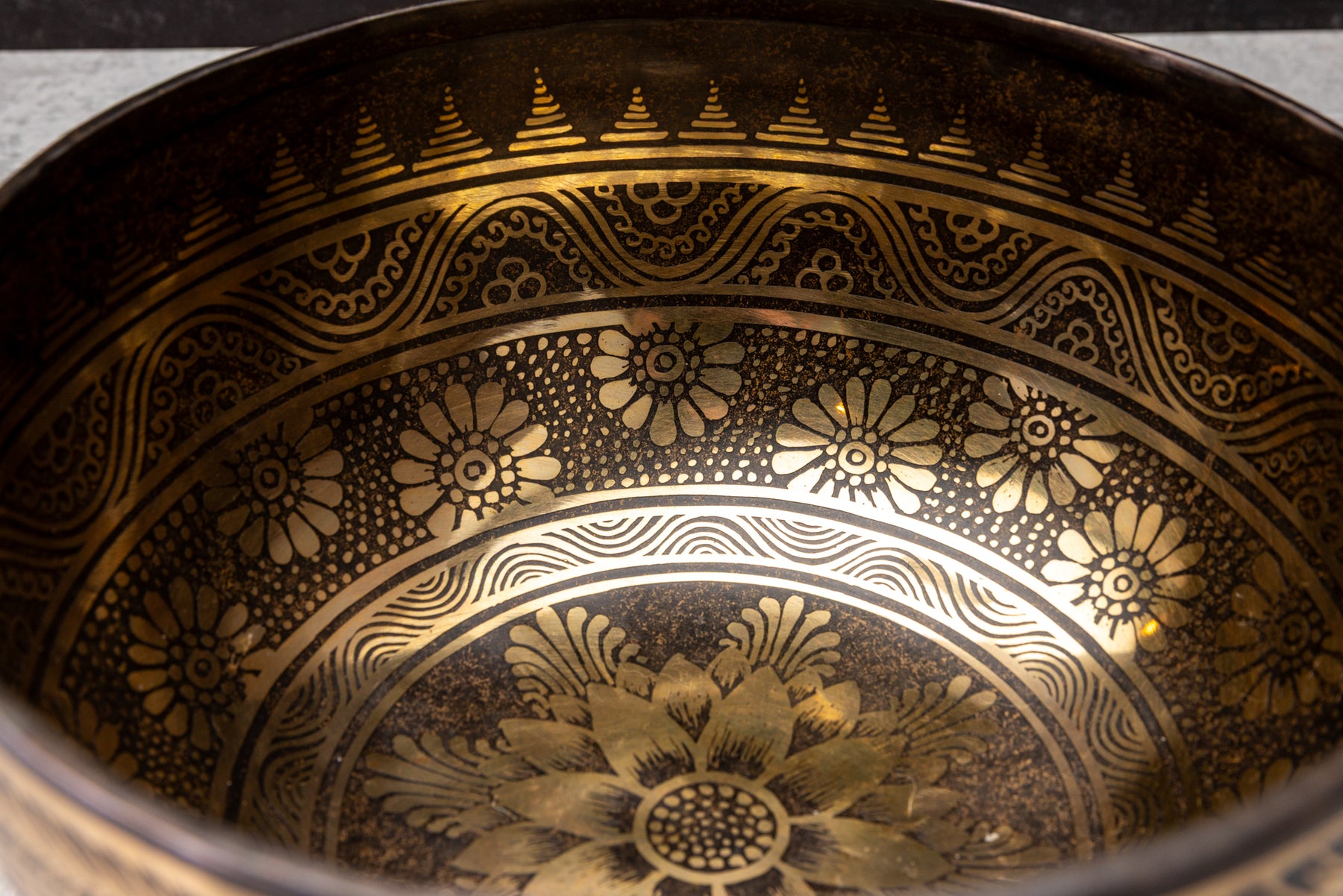 8.75' E Tone 3rd Octave Bronze 0802