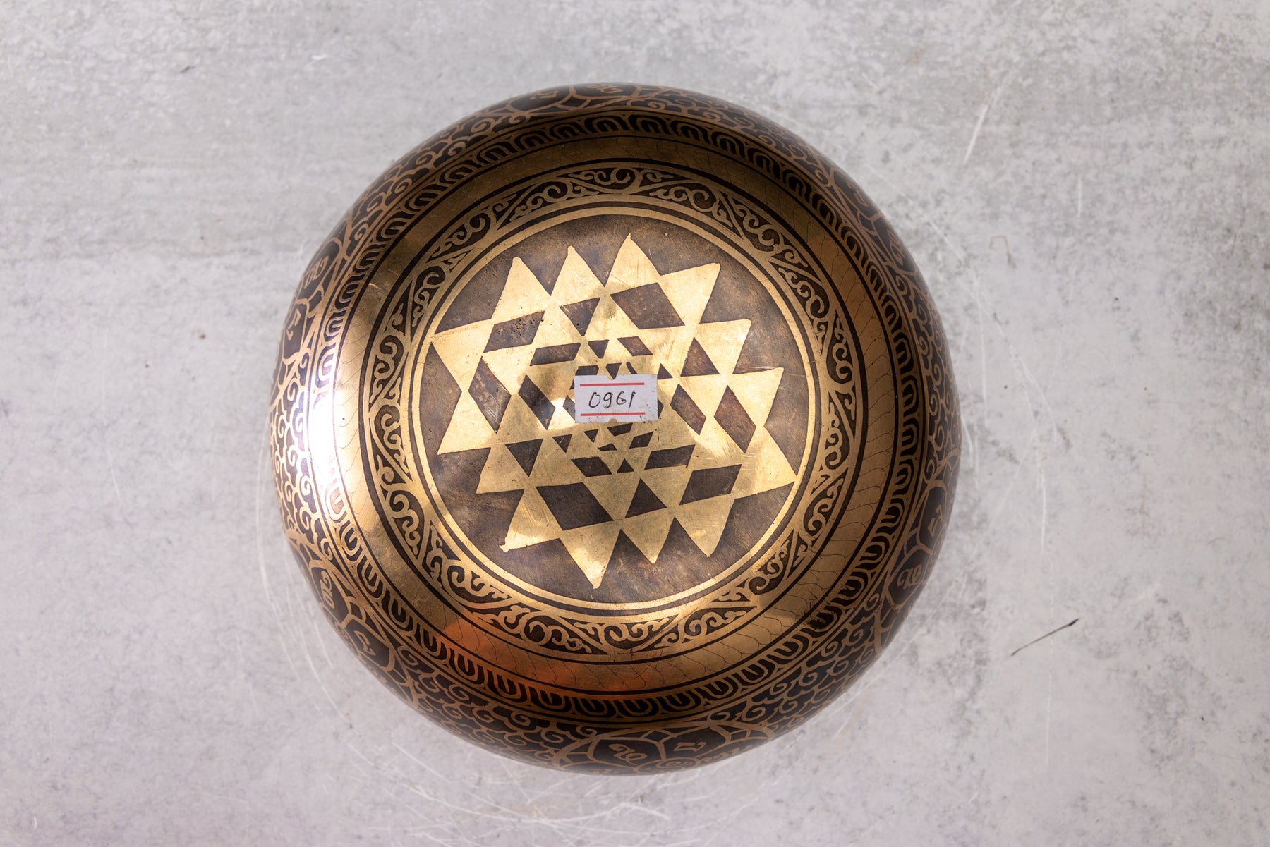 8.5' E Tone 3rd Octave Bronze 0961