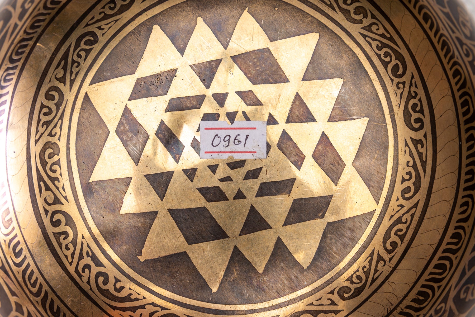 8.5' E Tone 3rd Octave Bronze 0961