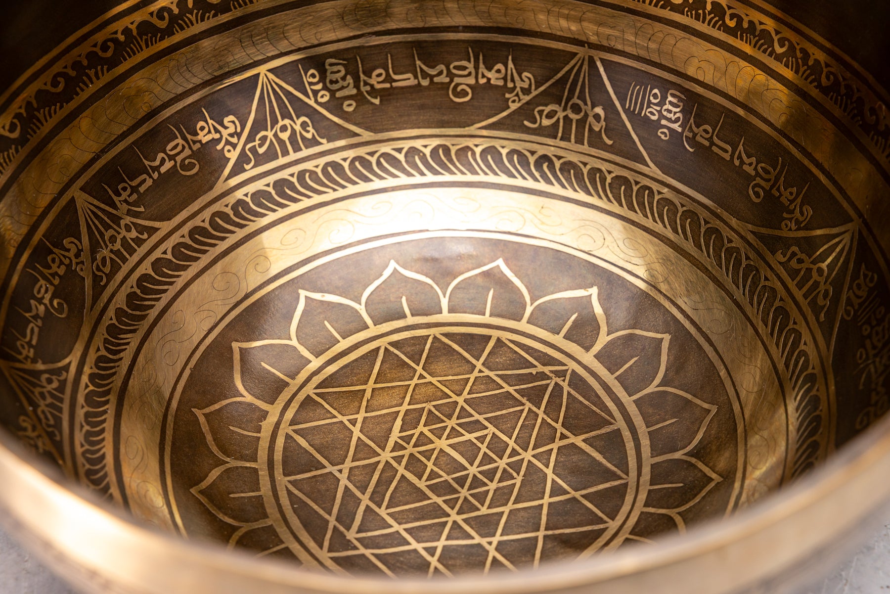 9.25' D Tone 3rd Octave Bronze 1014