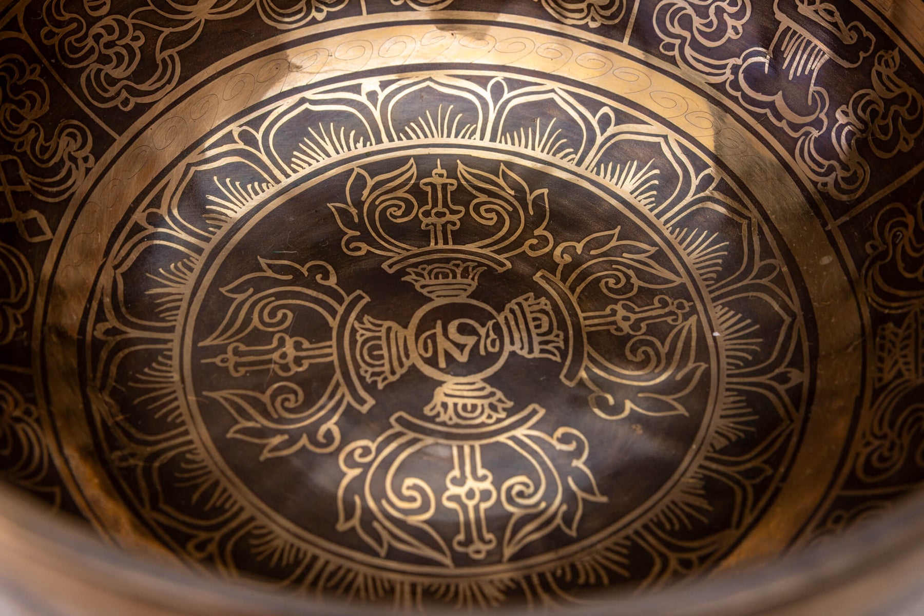 9.5' D Tone 3rd Octave Bronze 0953