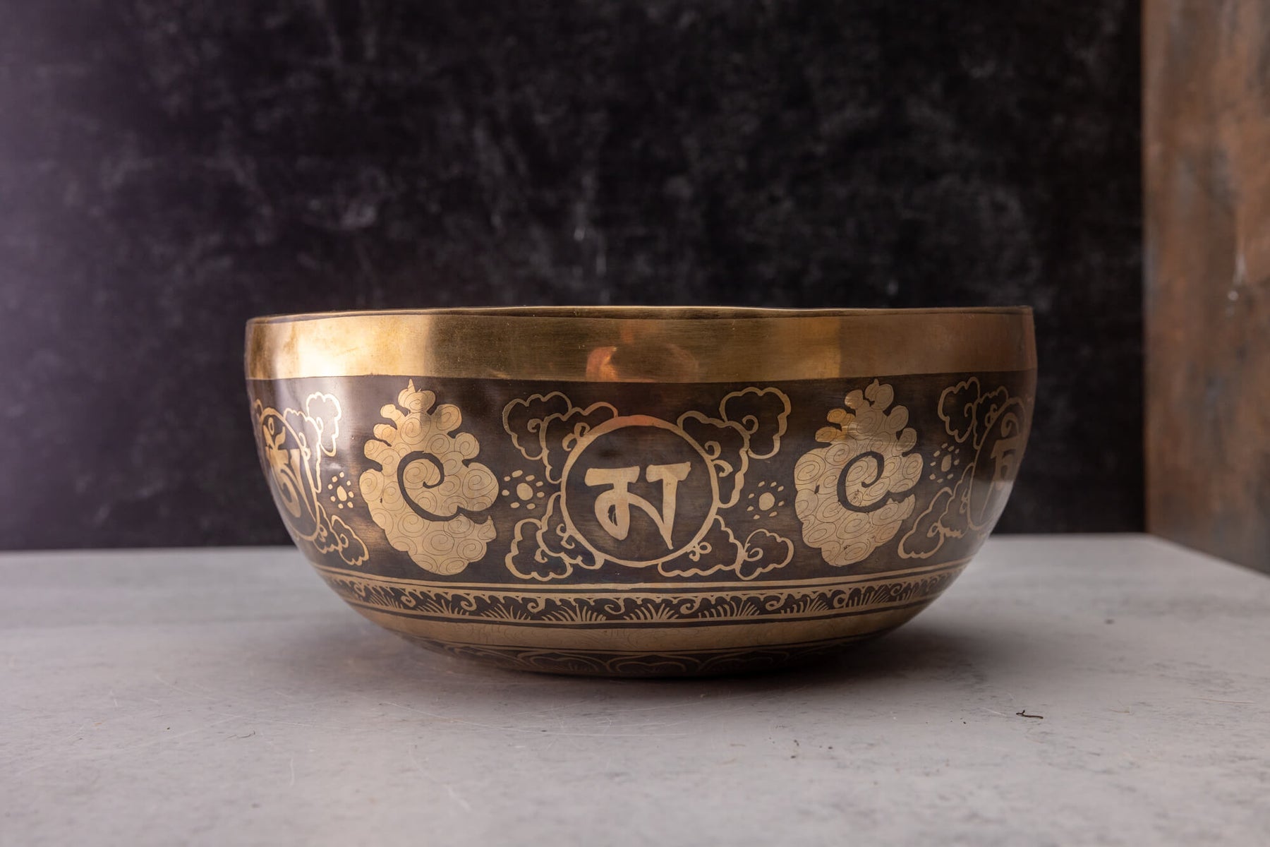 9.5' D Tone 3rd Octave Bronze 0953