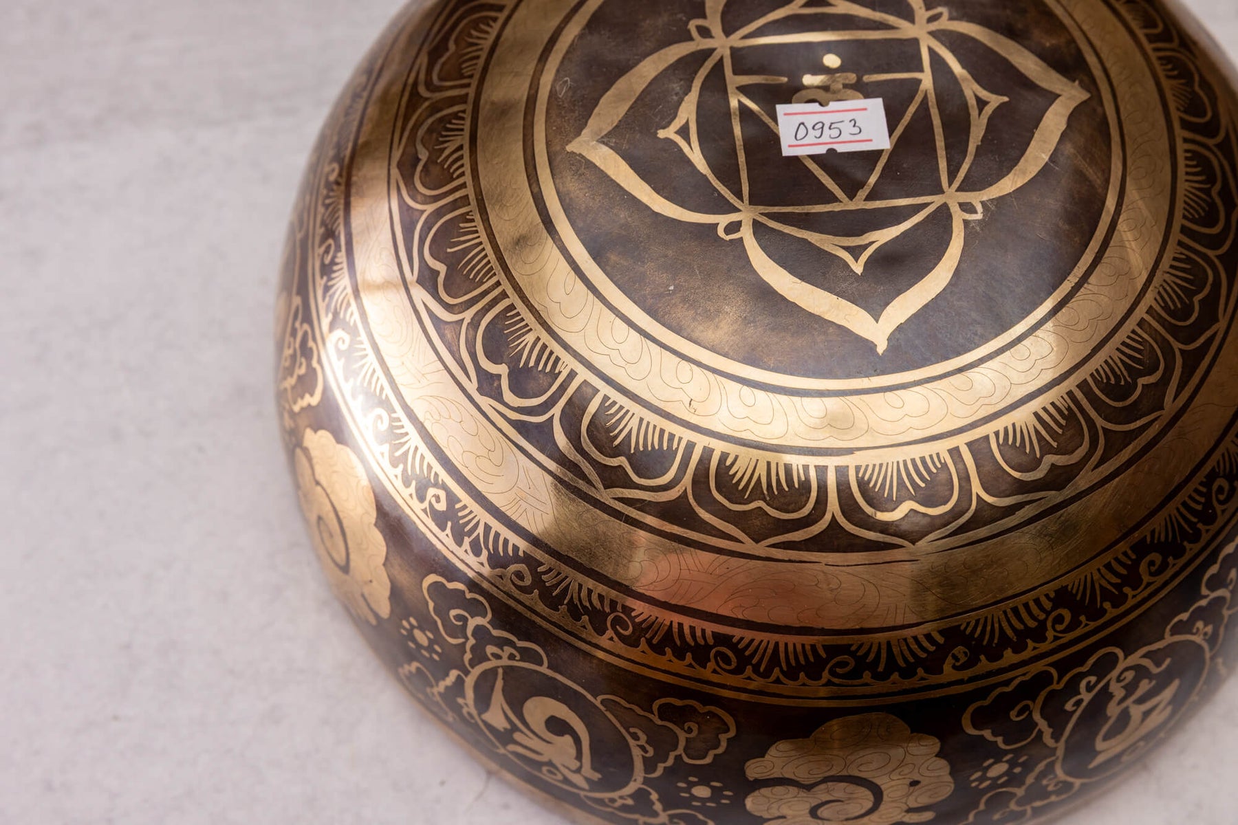 9.5' D Tone 3rd Octave Bronze 0953