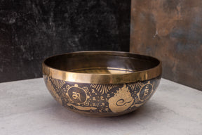 9.25' D Tone 3rd Octave Bronze 01000