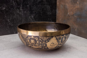 9.25' D Tone 3rd Octave Bronze 01000