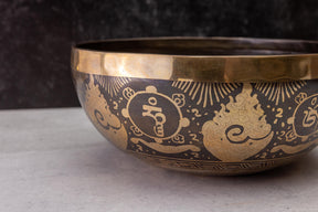 9.25' D Tone 3rd Octave Bronze 01000