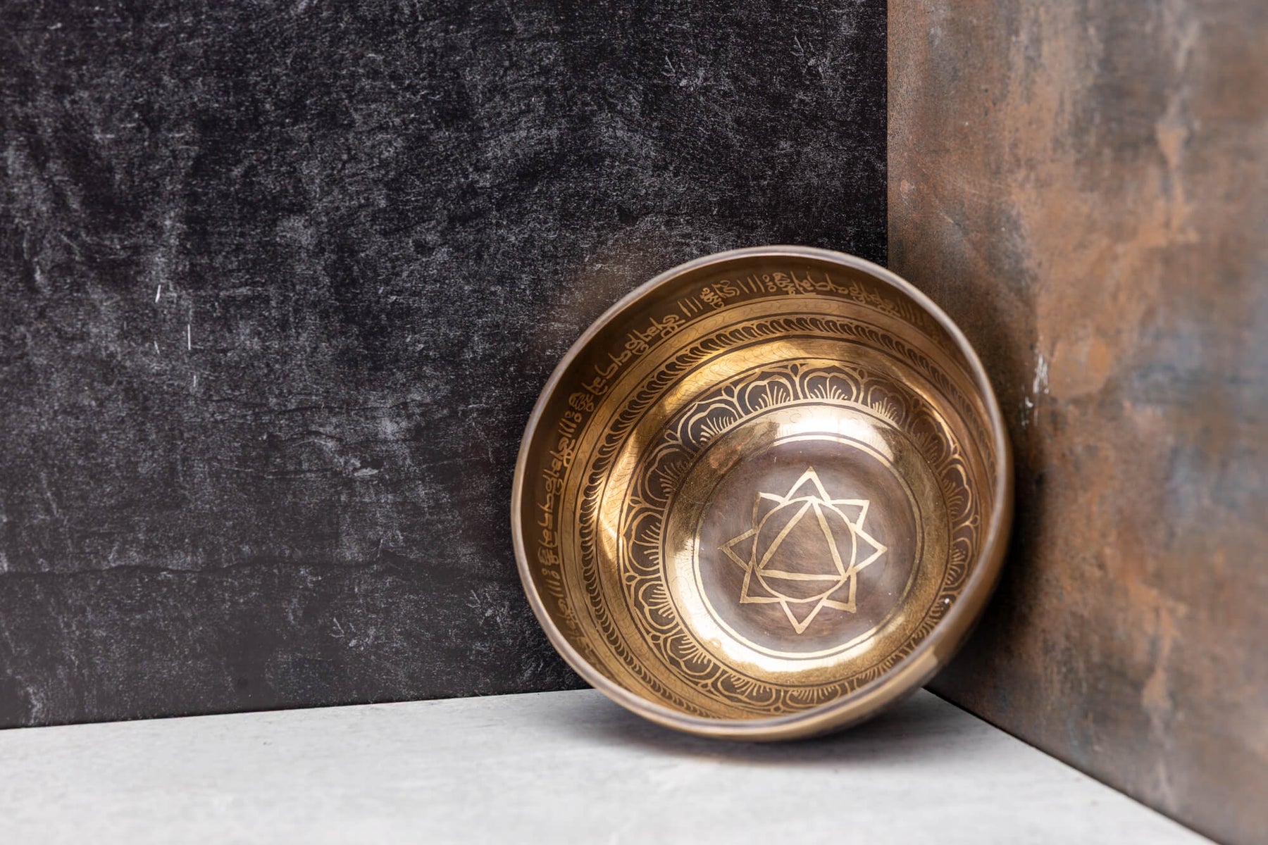 6.75' B Flat Tone 3rd Octave Bronze 01020