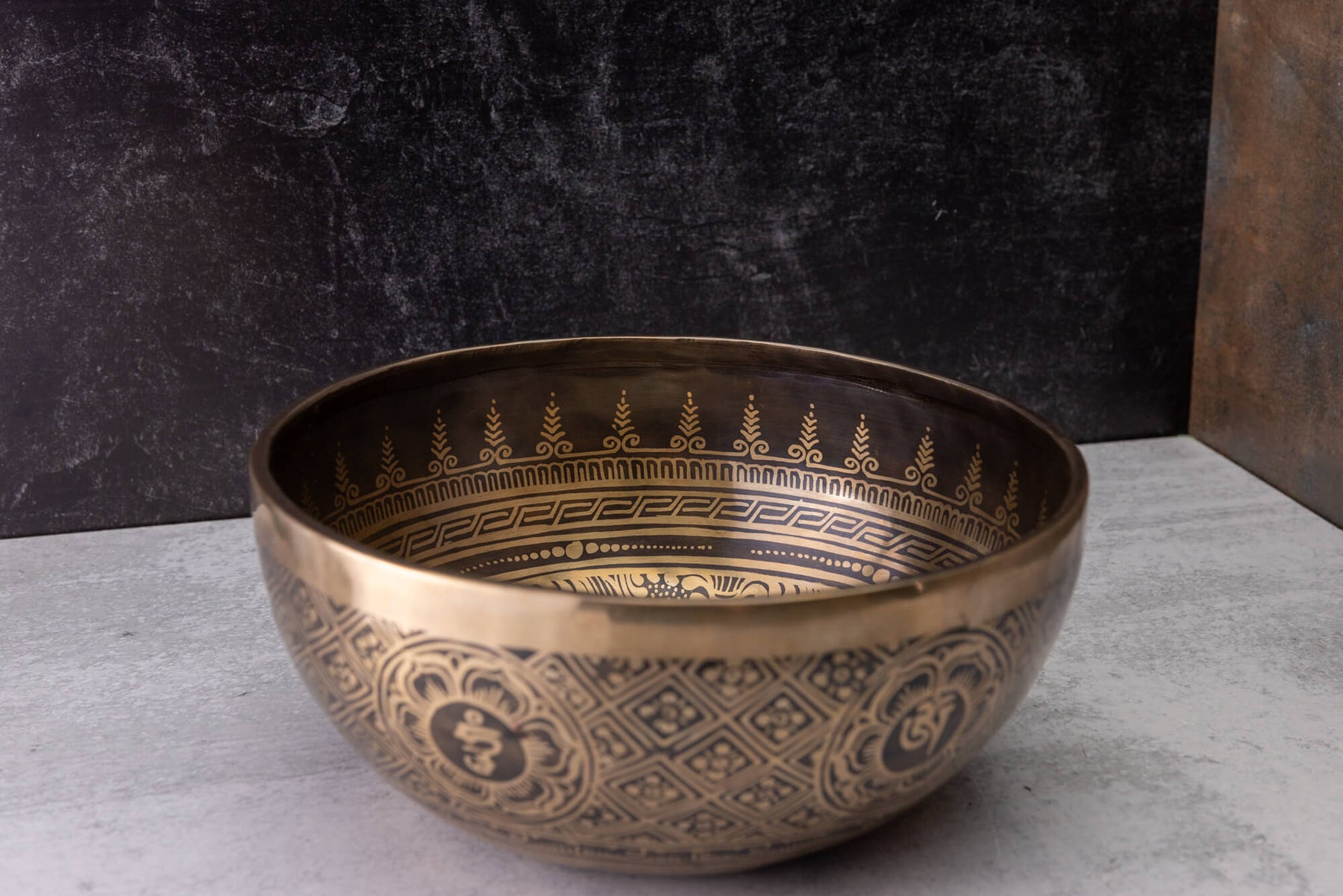 9.5' D Tone 3rd Octave Bronze 0803