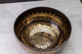 9' D Tone 3rd Octave Bronze 0806