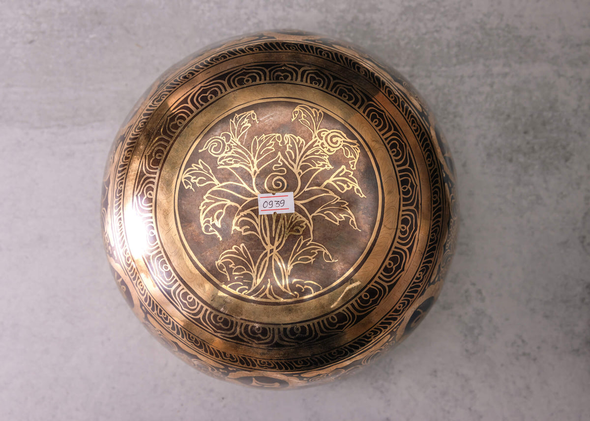 10' D Tone 3rd Octave Bronze 0939