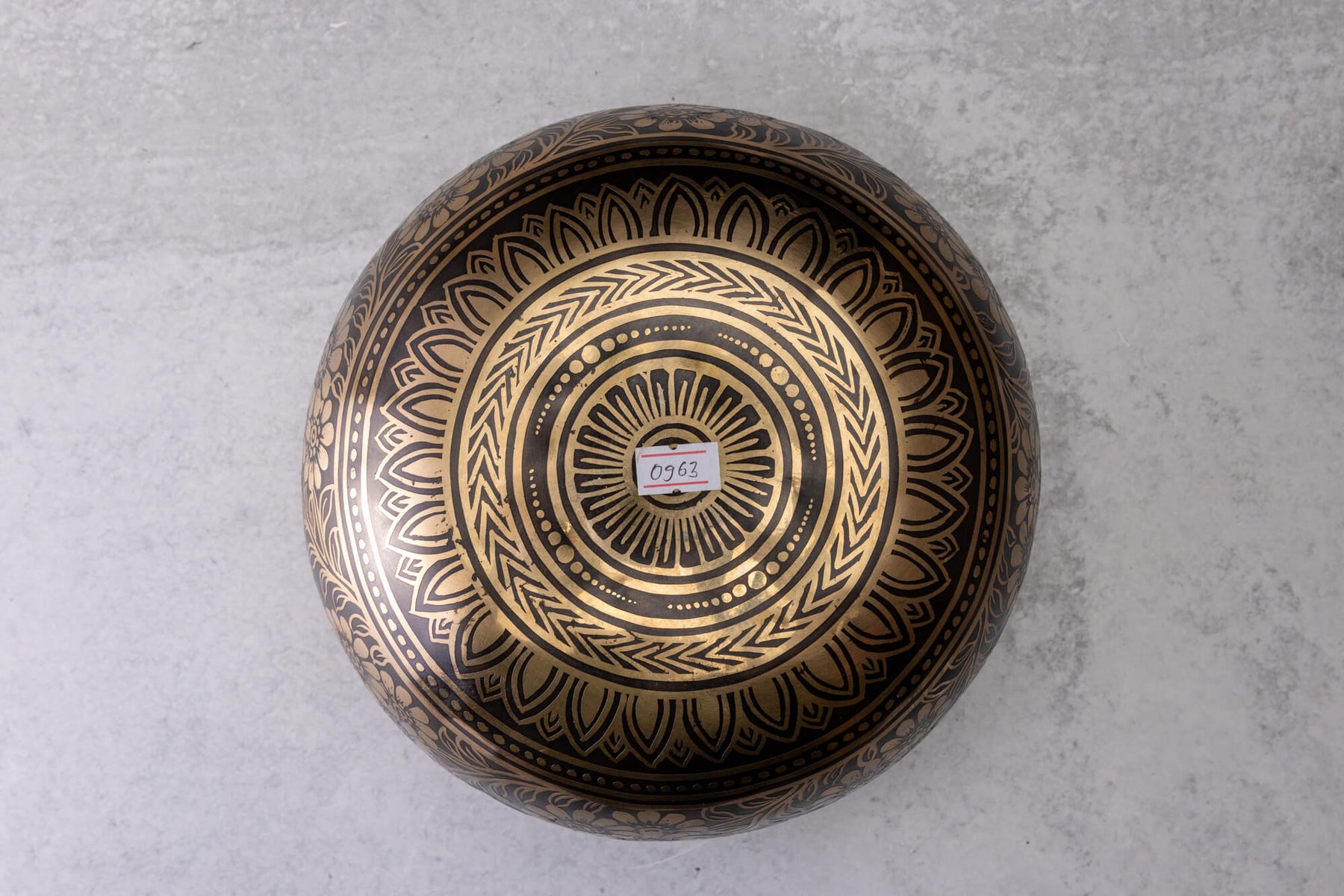 8.5' E Tone 3rd Octave Bronze 0963