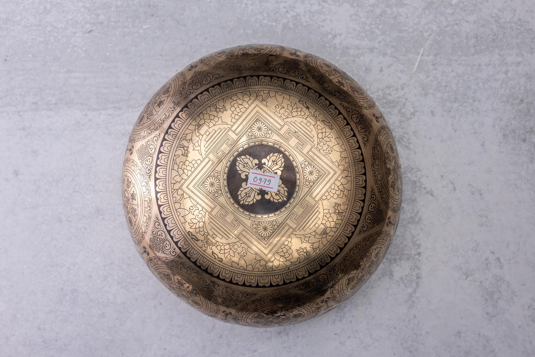 8.75' F Tone 3rd Octave Bronze 0979