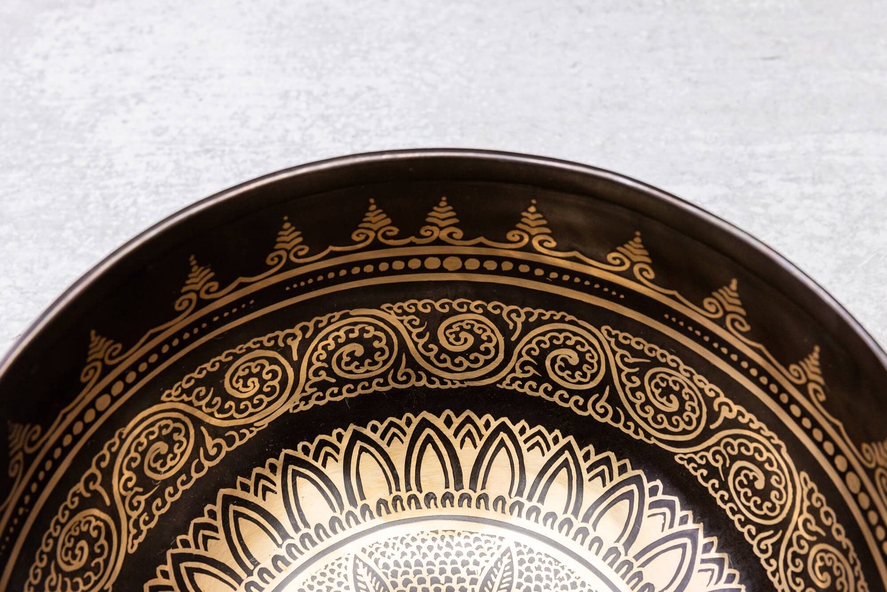 9.5' D Tone 3rd Octave Bronze 0769