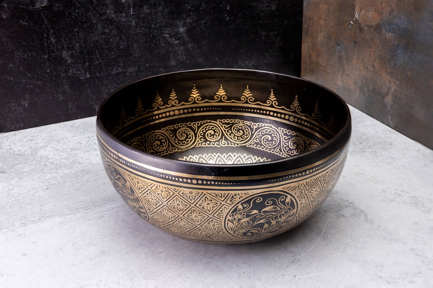 9.5' D Tone 3rd Octave Bronze 0769