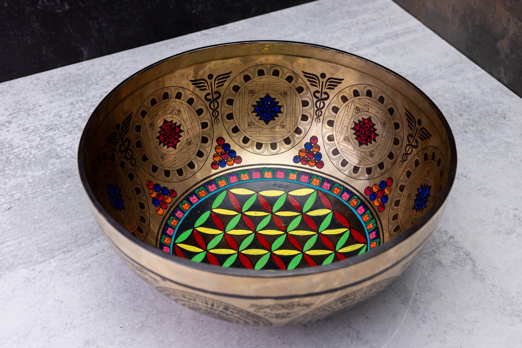 9.25' D Tone 3rd Octave Bronze 0909