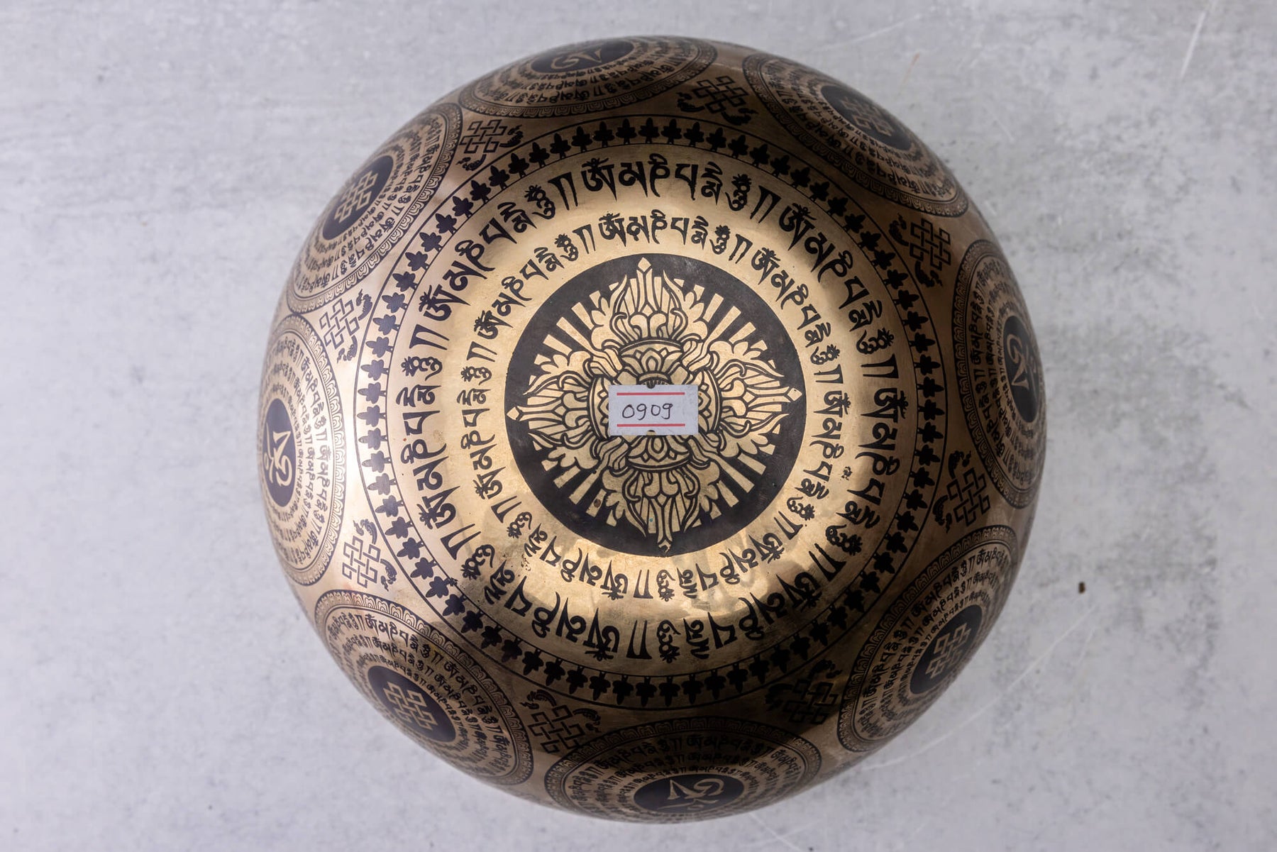 9.25' D Tone 3rd Octave Bronze 0909